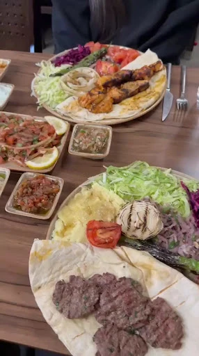Döner und Pizzeria Alibaba